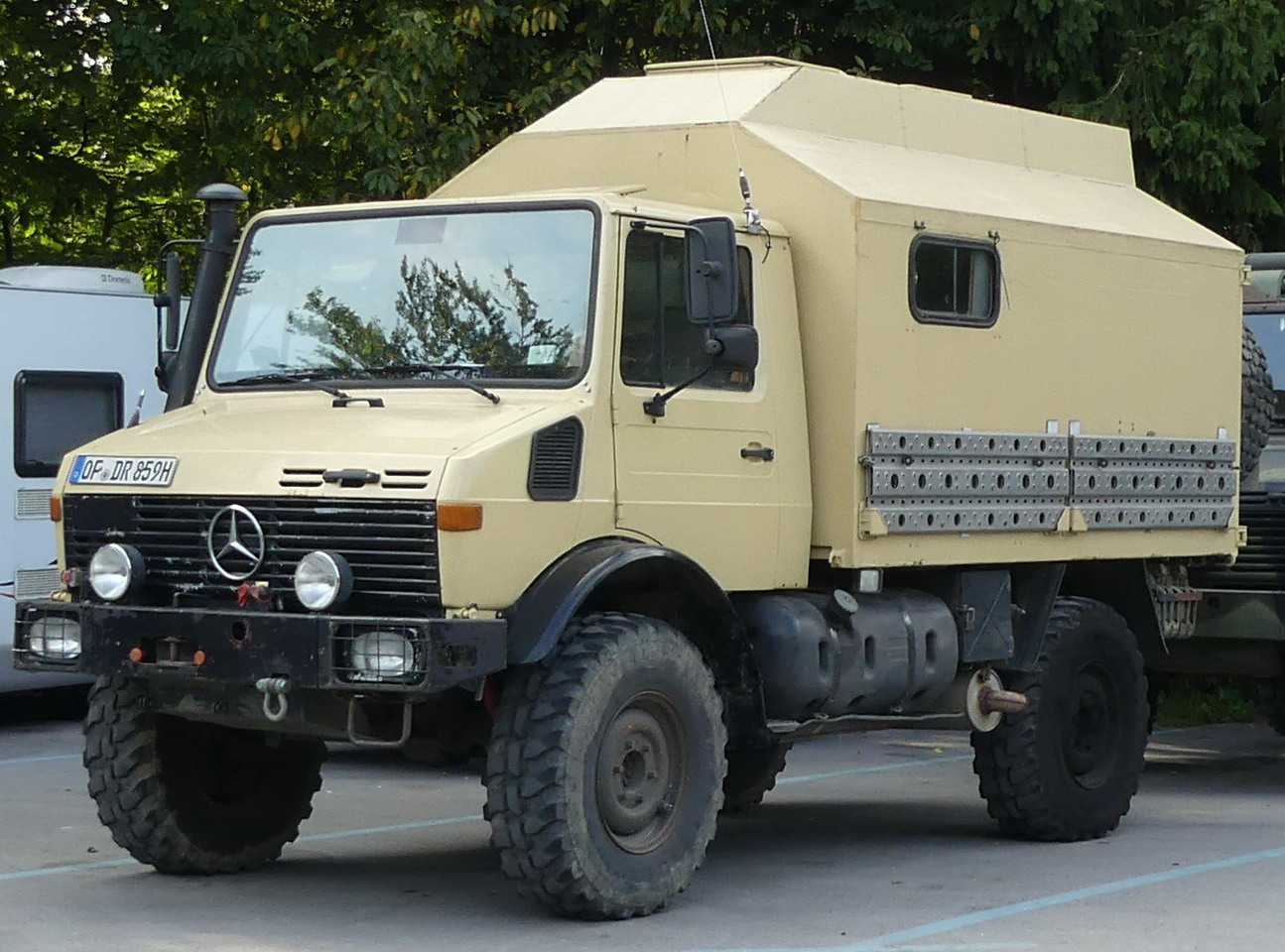 Unimog U1300L Wohnmobil (1) - Unimog Gebraucht Allrad-Fahrzeuge - Gasafi.de